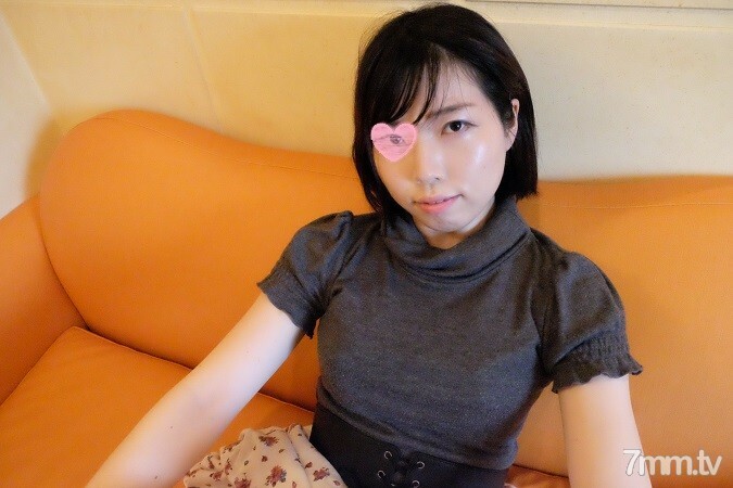 FC2-PPV-1431409: Chinatsu-chan Gợi Cảm Tại Hiệu Sách, Cảnh Nóng Bỏng Mắt!