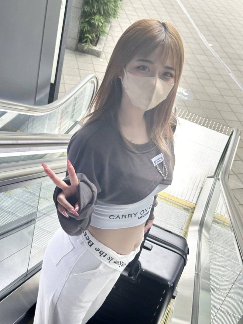 Nóng Bỏng Cùng Hot Girl Ngực Khủng Trong FC2-PPV-4693309: Màn Trình Diễn Khiêu Khích Gây Sốt!