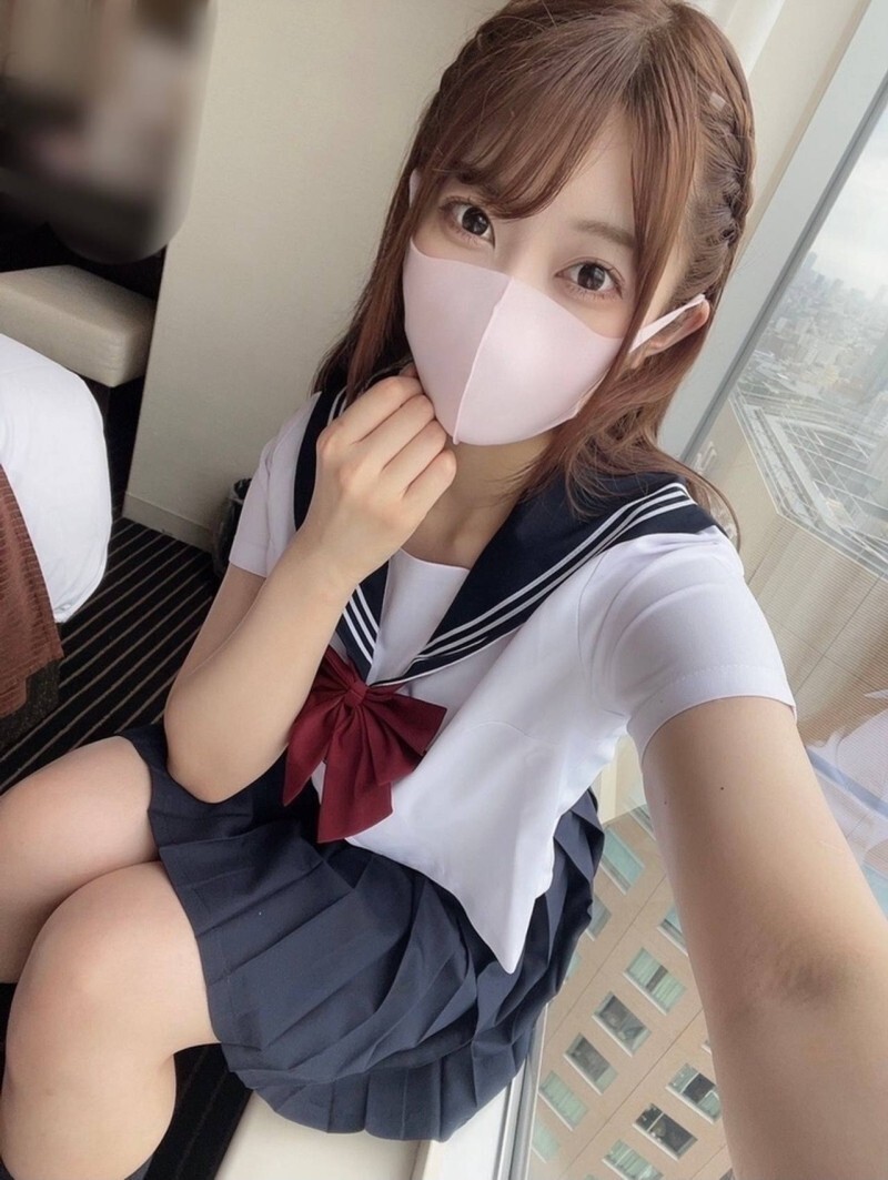 FC2-PPV-4777483: Mei-chan và Màn Trình Diễn Khiêu Khích Đầu Đời!