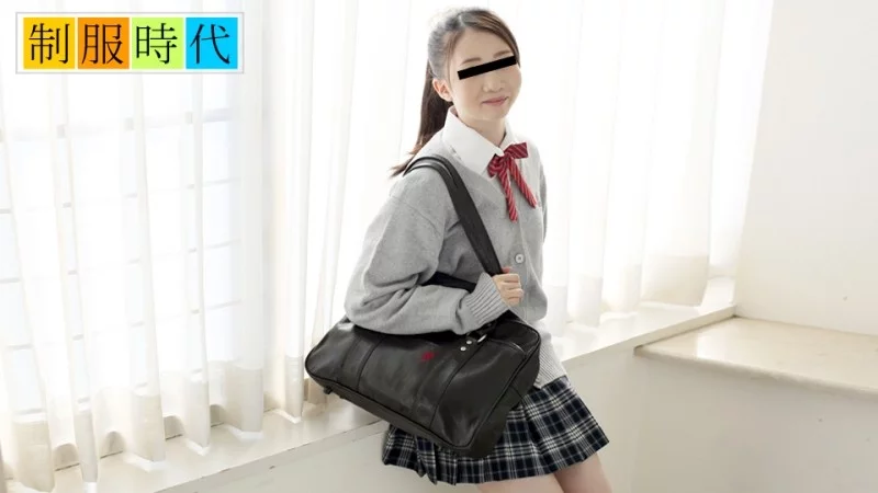 Kaneko Mifue (10MUSUME-051018_01) – Nữ sinh lần đầu tự sướng trong đồng phục học đường cực kích thích